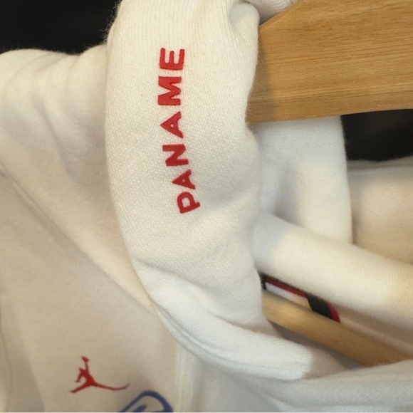 Jordan Paris Saint Germain White Hoodie - Picture 4 of 5